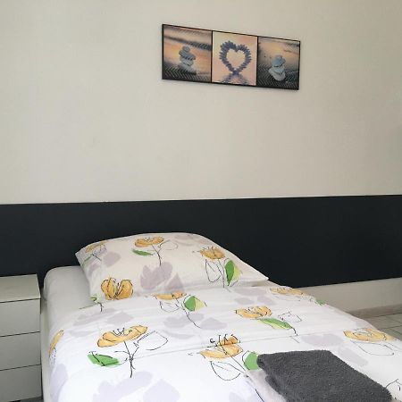 Studios Lora Rm 860 Saint-Louis  Ngoại thất bức ảnh